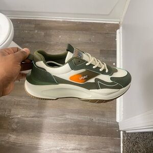 Sporto Green and White Sneakers with Classic Style